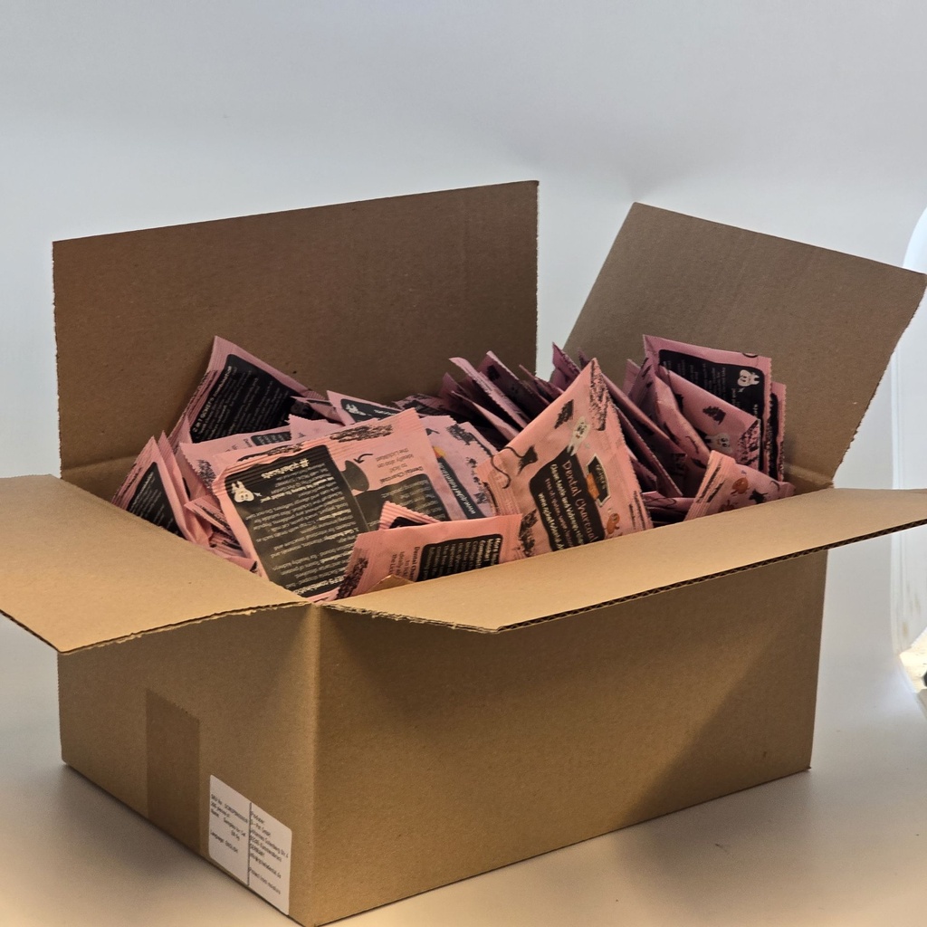 [QCM2PBN200EN] Samples for cats EN (200 pieces/SKU)